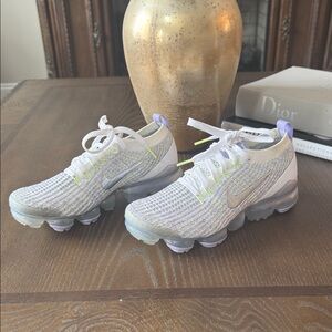 Nike White and Light Gray Air Sneakers